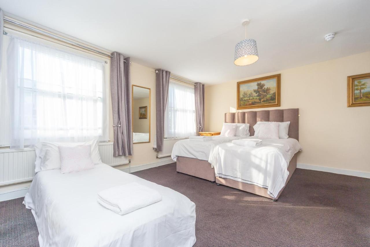 Gasthof Black Lion 3*